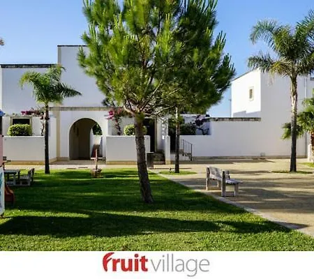 Fruit Village La Brunese 4stelle *